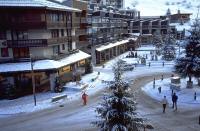 �o���f�B�[�[���̊X